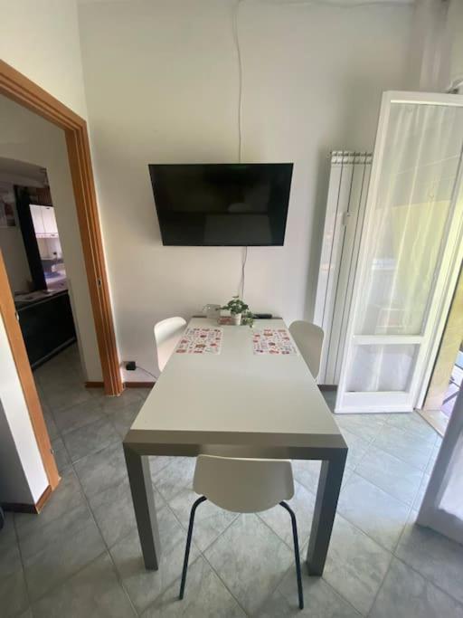 Lovely Flat, Super Connected To The Centre,Wifi,4P Milan Bagian luar foto