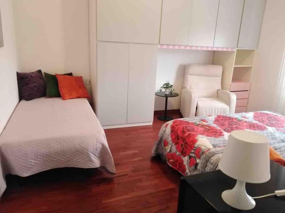 Lovely Flat, Super Connected To The Centre,Wifi,4P Milan Bagian luar foto